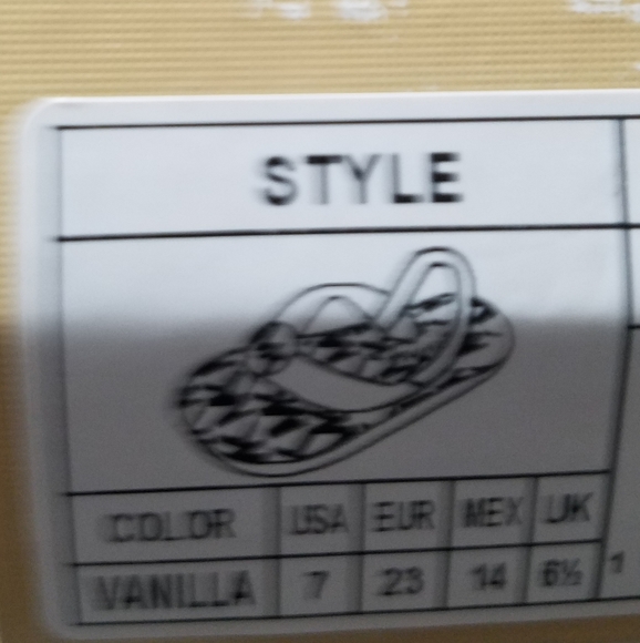 Michael Kors Sandals - Picture 2 of 6